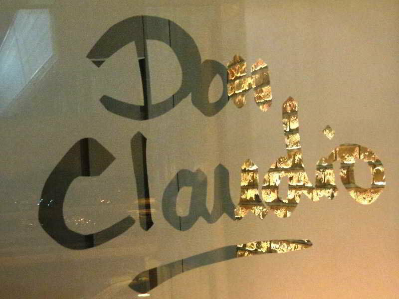 Pension Don Claudio Bilbao Bagian luar foto